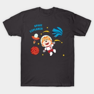 Space tiger or astronaut in a space suit with cartoon style. T-Shirt